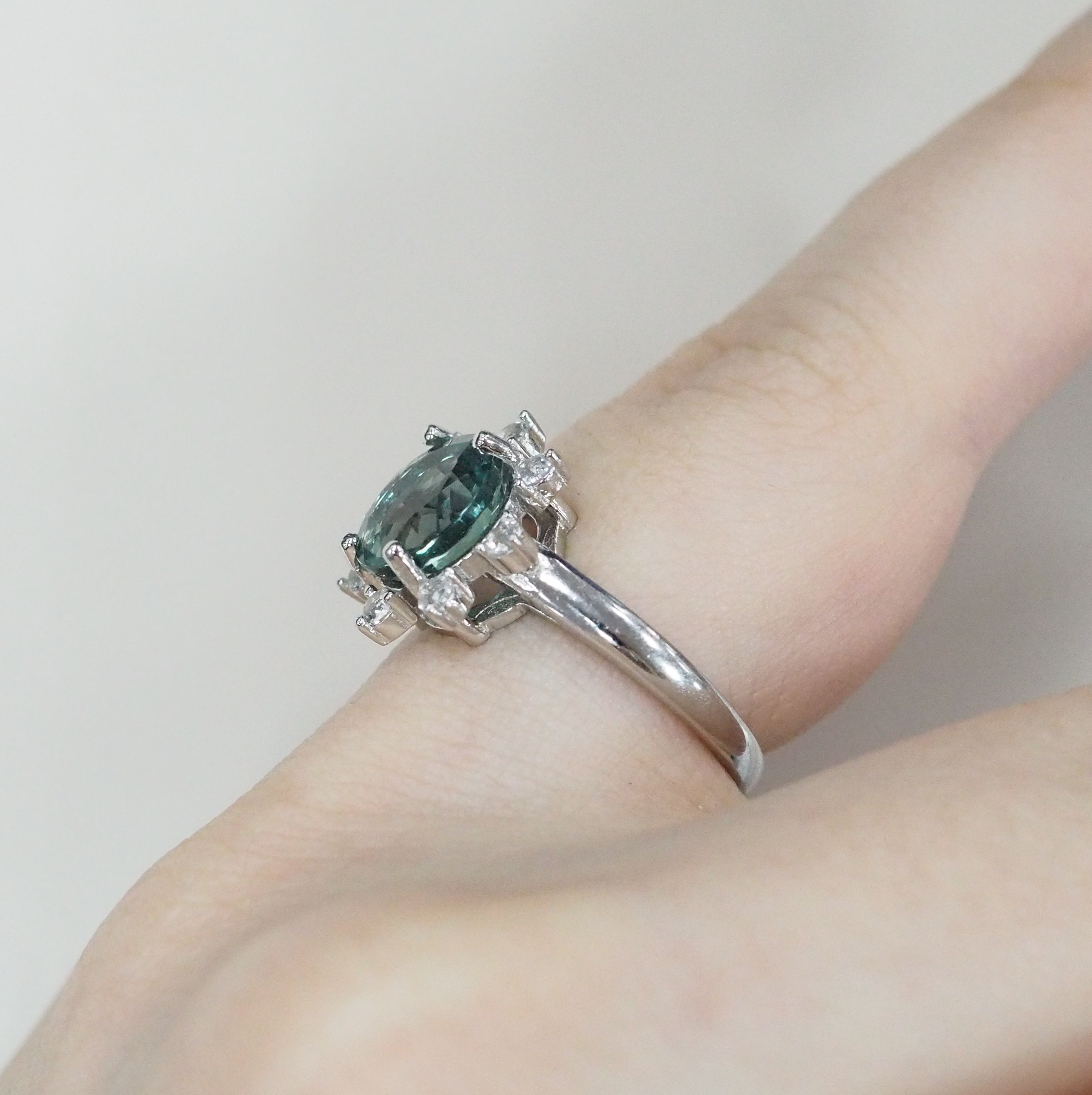 Серебряное кольцо с флюоритом